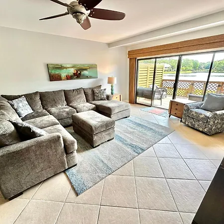 5197 Beachwalk